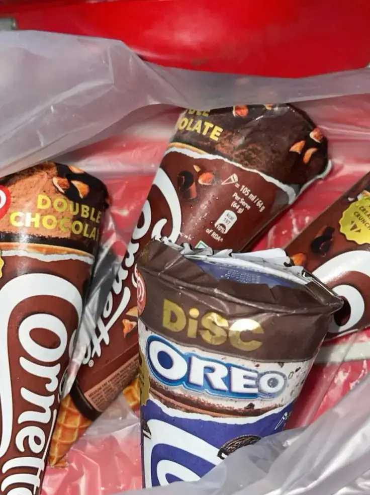 #pinterest #icecreamday #icecreamlover #corneto #icecream #chilhood 