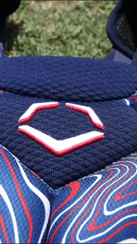 Reppin' Red, White, and Blue behind the dish 🇺🇸 #baseball #beisbol #baseballboys