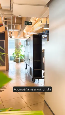 Un día como directora de marketing con mi agente de IA personalizado en Copilot Studio. Automatiza tareas y libera tiempo para lo que realmente importa: la estrategia. Conoce todos los beneficios aquí 👉 http://msft.it/6187S5Ba9 #alpaca  #FuerzaDigital  @microsoftlatam