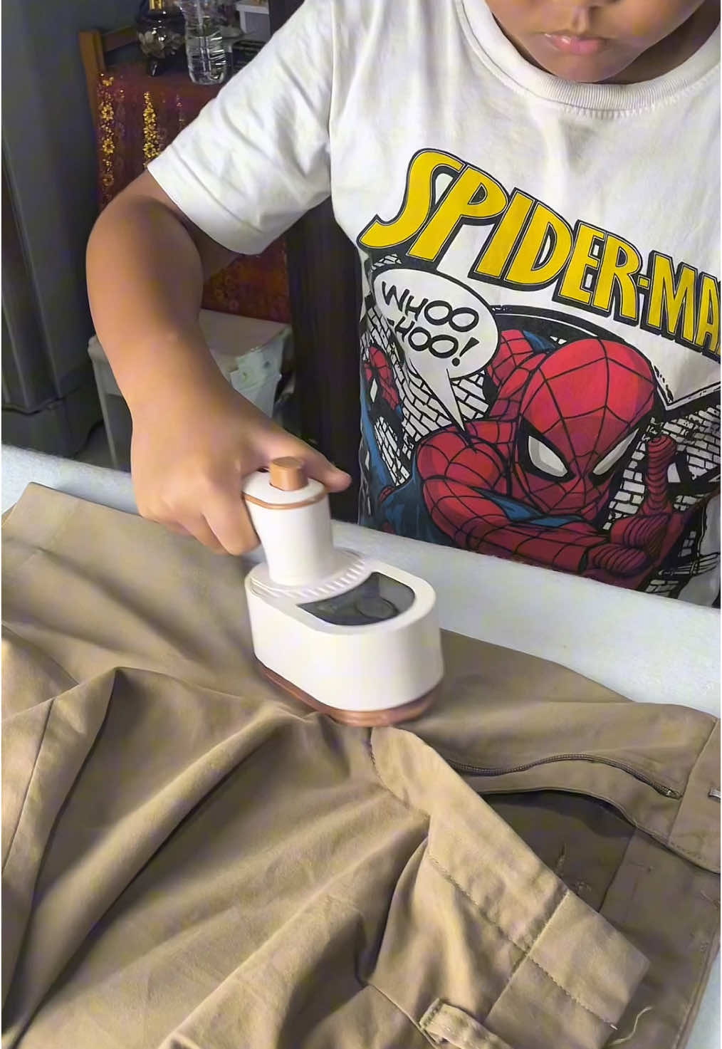 เตารีดพกพาราคาหลักร้อยค่ะ ใช้งานได้ดีมากๆเกินราคา พิกัดในตะกร้านะคะ #เตารีด #เตารีดพกพา #เตารีดน่ารัก 