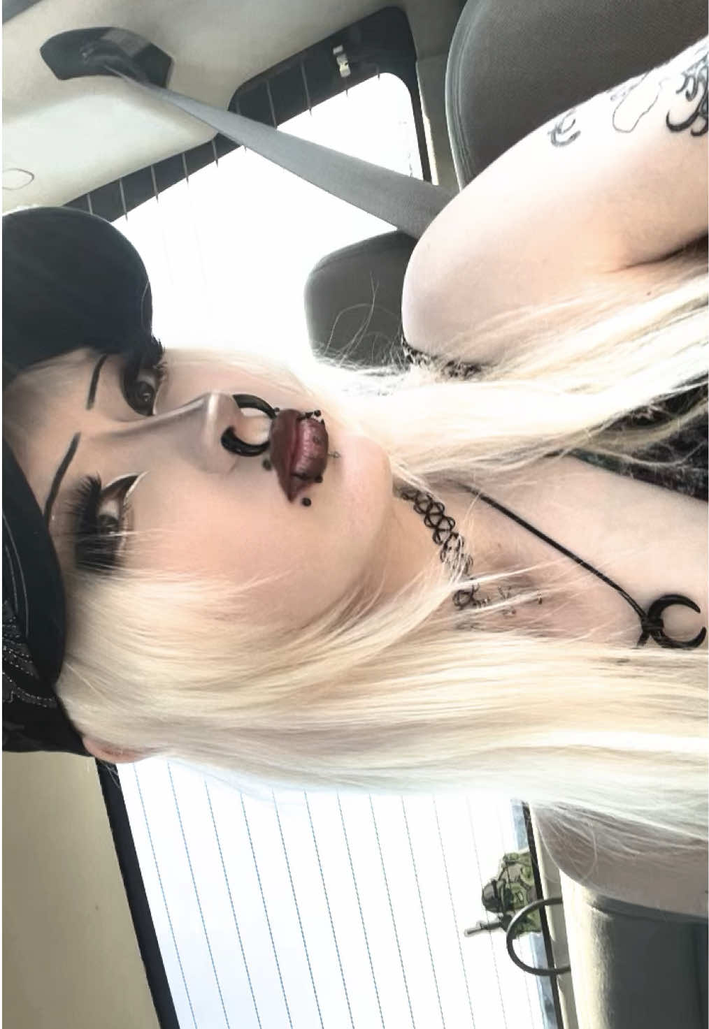 #altgirl #altmakeup #altgirlsummer #hotgirlsummer #meow #az #fyp #lakeday #2g #piercings
