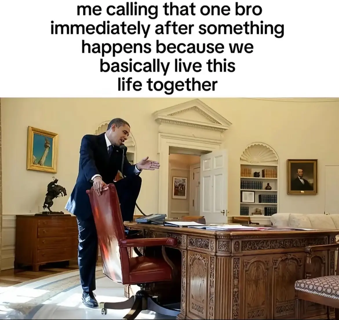 bro gets notified for everything @￶ #fyp #relatable 