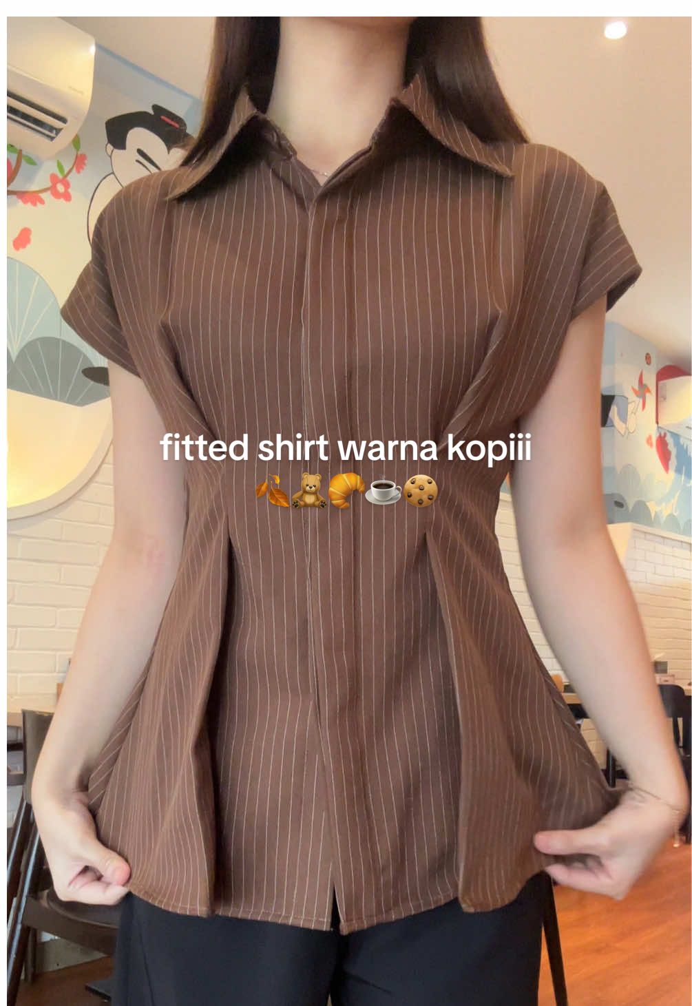 fit checkk warna kopiii🤎 #fyp #outfitideas #racuntiktok #fitted #top #localbrand #OOTD #kemeja #kemejawanita #fittedshirt 