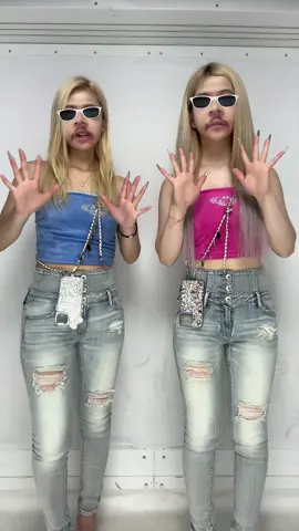 まぢもう夏ってことでいい？てか全身GYDAおそろっちした🩵🩷スマホショルダーも鬼かわいすぎさいこう！！！人生はっぴー(*¬*)#fyp #栃木 #03 #GYDA#ピンヒール痛くてビーサンはいた#渋谷でビーサン #ギャルだから許される#ギャルあるある #ハイトーン 