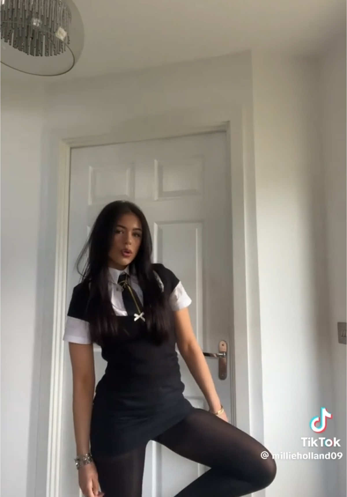 #schoolunifrom #schoolies #tights #uniformschool #fyp 