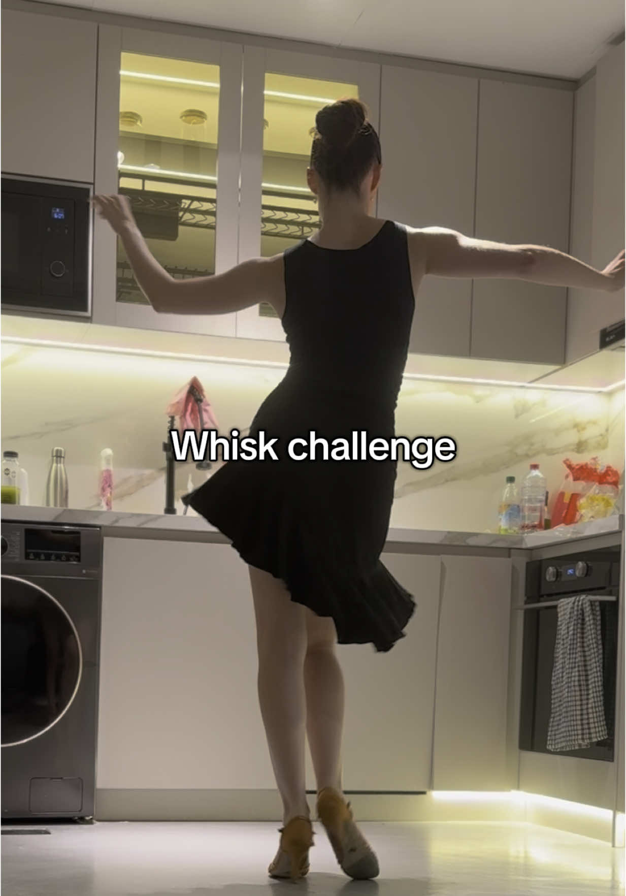 Whisk Challenge! The samba whisk 💃 watch my other videos for tutorial! #blueshirtguy #starlight #samba #whiskchallenge #latin #latindance #ballroom #dance #sambatechnique #sambawhisk #whisk 