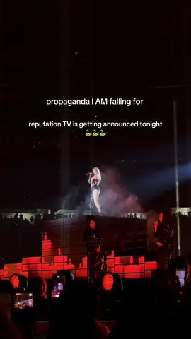 i swear we’re not clowning this time. I can feel it 🐍🖤🎸 #reputation #reputationtv #reputationtaylorsversion #repuationera #reputationtviscoming #reputationtvannouncement #AMAS #taylorswiftamas #REPUTATIONAMAS #taylorsversion 