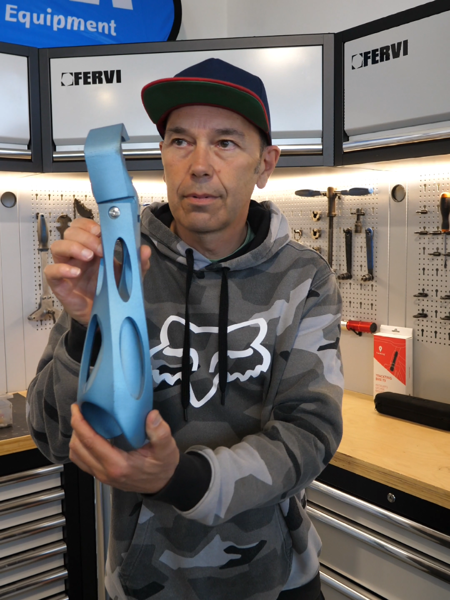 The bionic mountain biker #mtb #bionic #lorybart #bicifaidate 