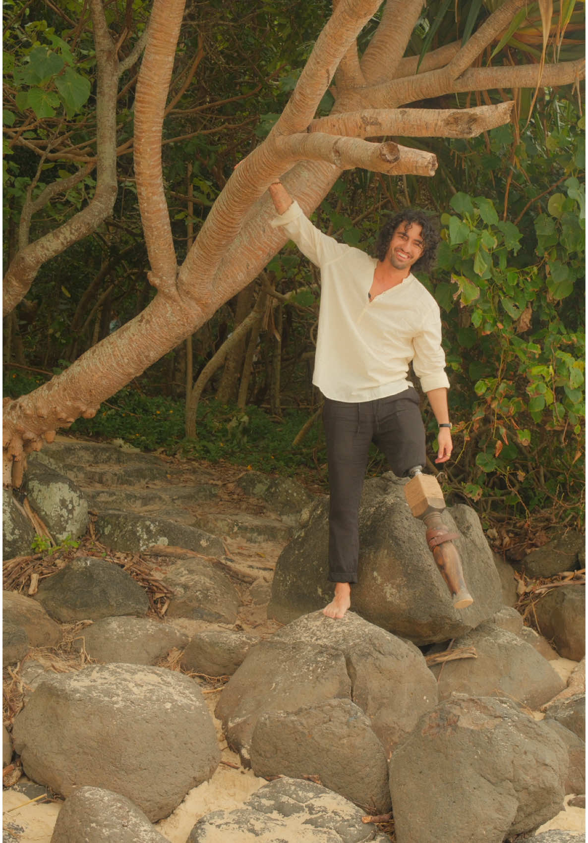 Replying to @mouse still worth losing the leg 