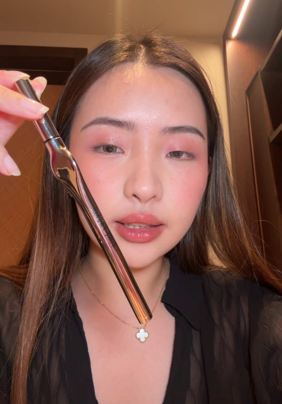 Eyeliner untuk tangan tremor😍