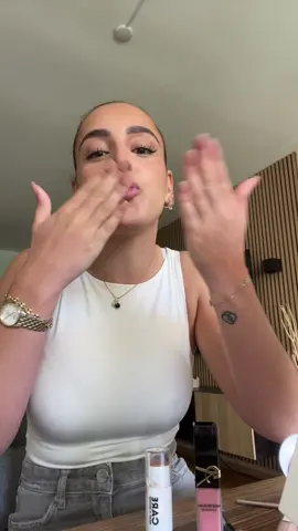 Conseil pour les personnes qui souffrent tout le temps d’être ✨FATIGUÉ✨  • Lien du site : sleeps.fr  • ✨LA FATIGUE + les cycles du sommeil : On a tendance à croire qu’il suffit de dormir 8h, mais le secret est ailleurs : dans les cycles de sommeil 🧠 ! Un cycle dure environ 90 minutes et se répète plusieurs fois dans la nuit. Si tu te réveilles en plein milieu d’un cycle, c’est le gros coup de fatigue assuré. La solution ? Utilise un calculateur de cycles de sommeil pour te réveiller à la fin d’un cycle et te sentir reposé(e) ! 🚀 Teste-le et dis-moi si ça a marché pour toi ! #pov #fyp #Tipsandtricks #conseil #lesommeil  @Maybelline France @Maybelline New York PH @Sephora Switzerland @Sephora Portugal @L’Oreal Paris Makeup & Hair @Givenchy Beauty @Fenty Beauty @makeupbymario 