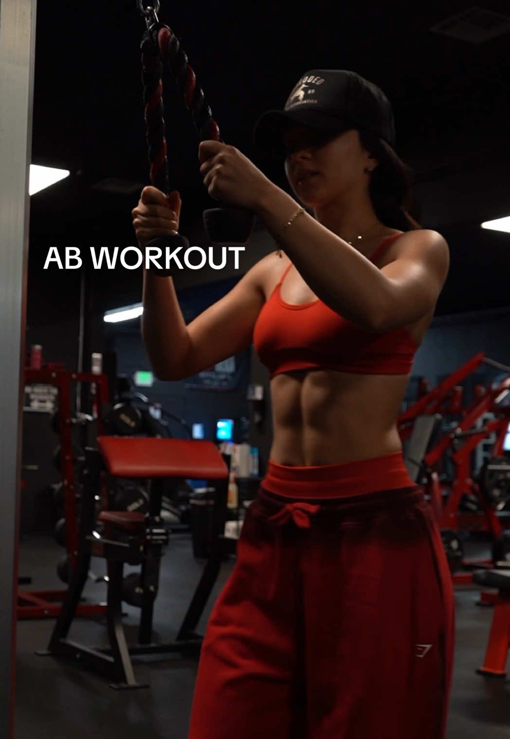 ab workout:  rope crunches 3x15 v-ups 3x12 mountain climbers 3x1 min - The white peach @Red Bull is soooo good 🤤💕 - @Red Bull USA #redbullpartner 