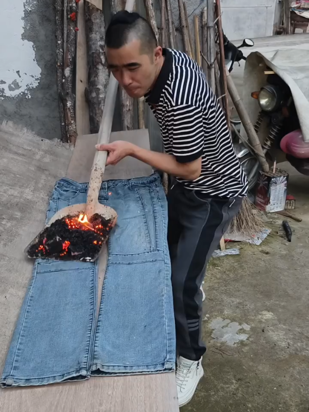 Technologia 🤣😅 #technologia #funny #chinesefunnyvideo #trending #foryou #fyp 