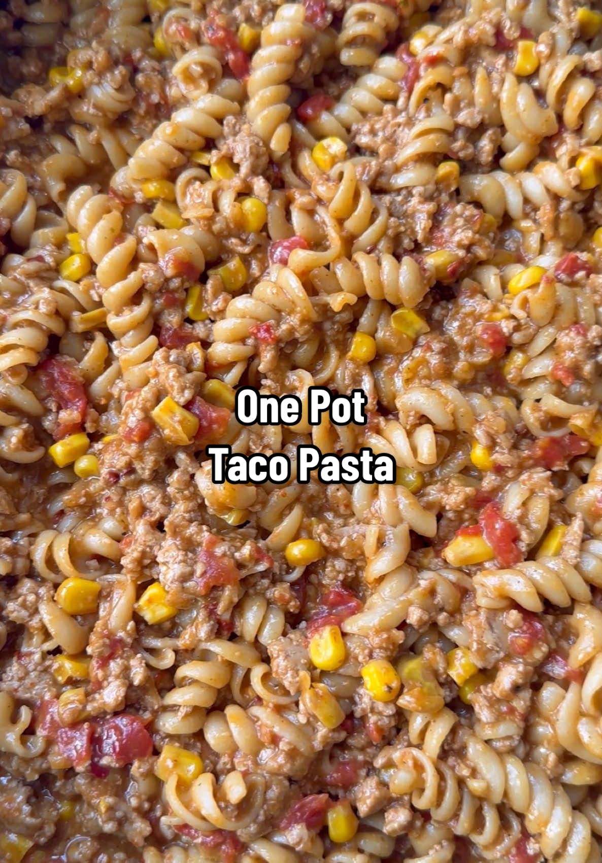 This is such an easy dinner and one of my favorite one pot meals to make!! #EasyRecipe #dinner #DinnerIdeas #cooking #easydinner #onepotmeals #pasta #pastarecipe #quickrecipes 