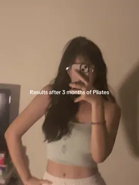 My arms literally slim down and the waist ofc😋#fyp #foryou #pilates #homeworkout #GlowUp #fatloss #confidence #transformation #calories 