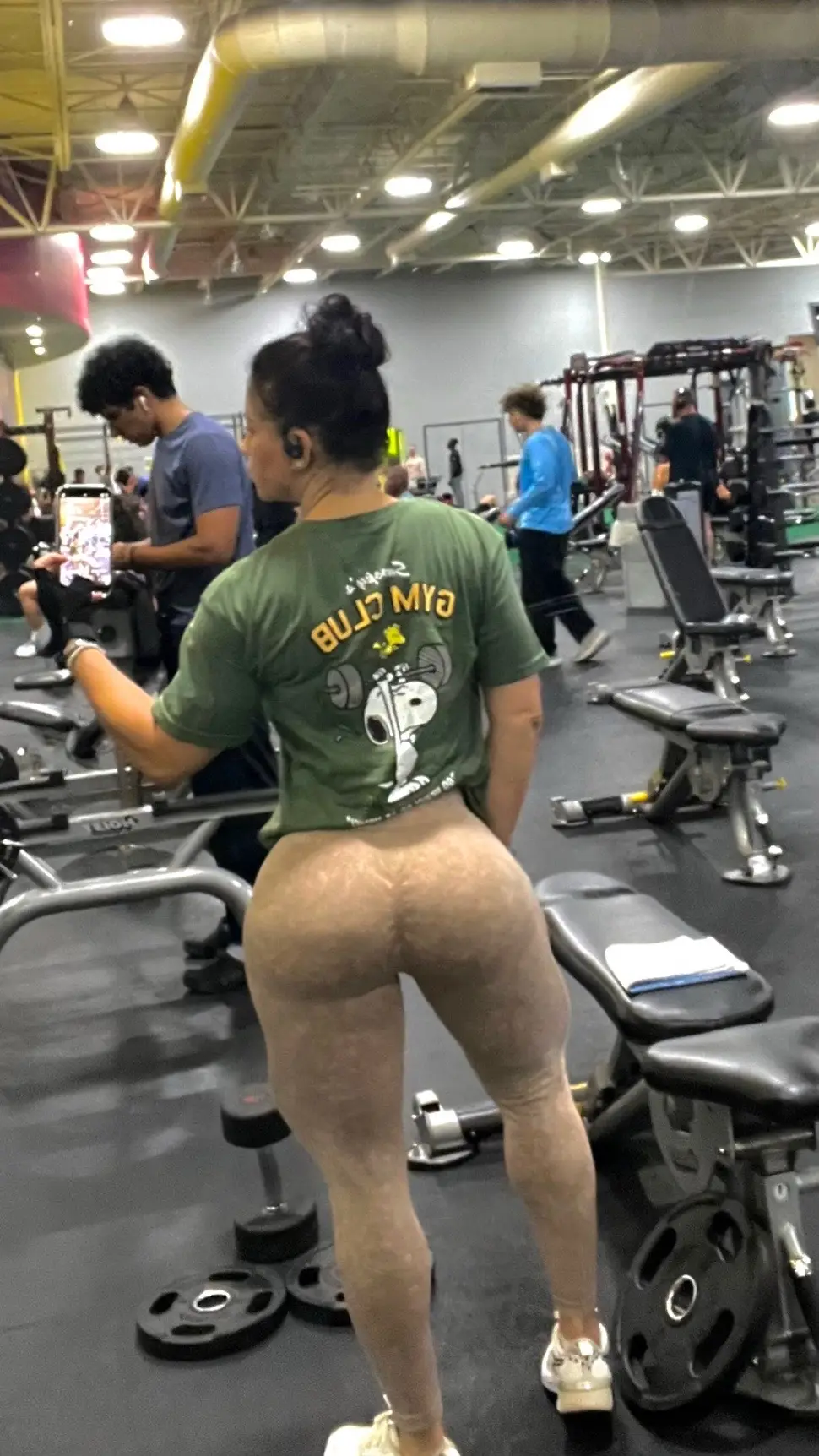 Snoopy Gym Club 🏋️‍♀️ 💪🫶🏼 @Mimifitandhealth  #FitnessGoals #girlwithmuscles #fitboricua #Naturalbody #Nutrition #FitnessMotivation #Fitspo #YouCanDoit #GoalSetting #NoExcuses #BodyGoals #GymMotivation #WeightLossMotivation #JustDoit #FindYourStrong #GetFit #GymLife #Workout #TrainHard #Gains #Toning #Squats #AbWorkout #Cardio #GirlsWhoLift #gains #muscle #shredded #BodyTransformation  #PowerLifting