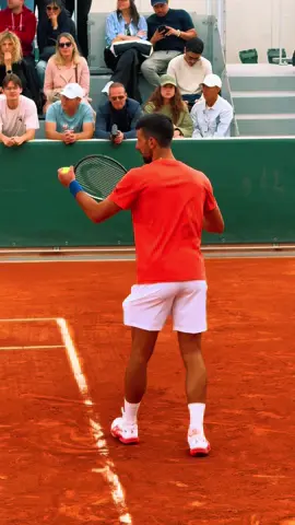 Just Legend 🎾👑 @Novak Djokovic  #rolandgarros #novak #novakdjokovic #serbia🇷🇸 #tenis 