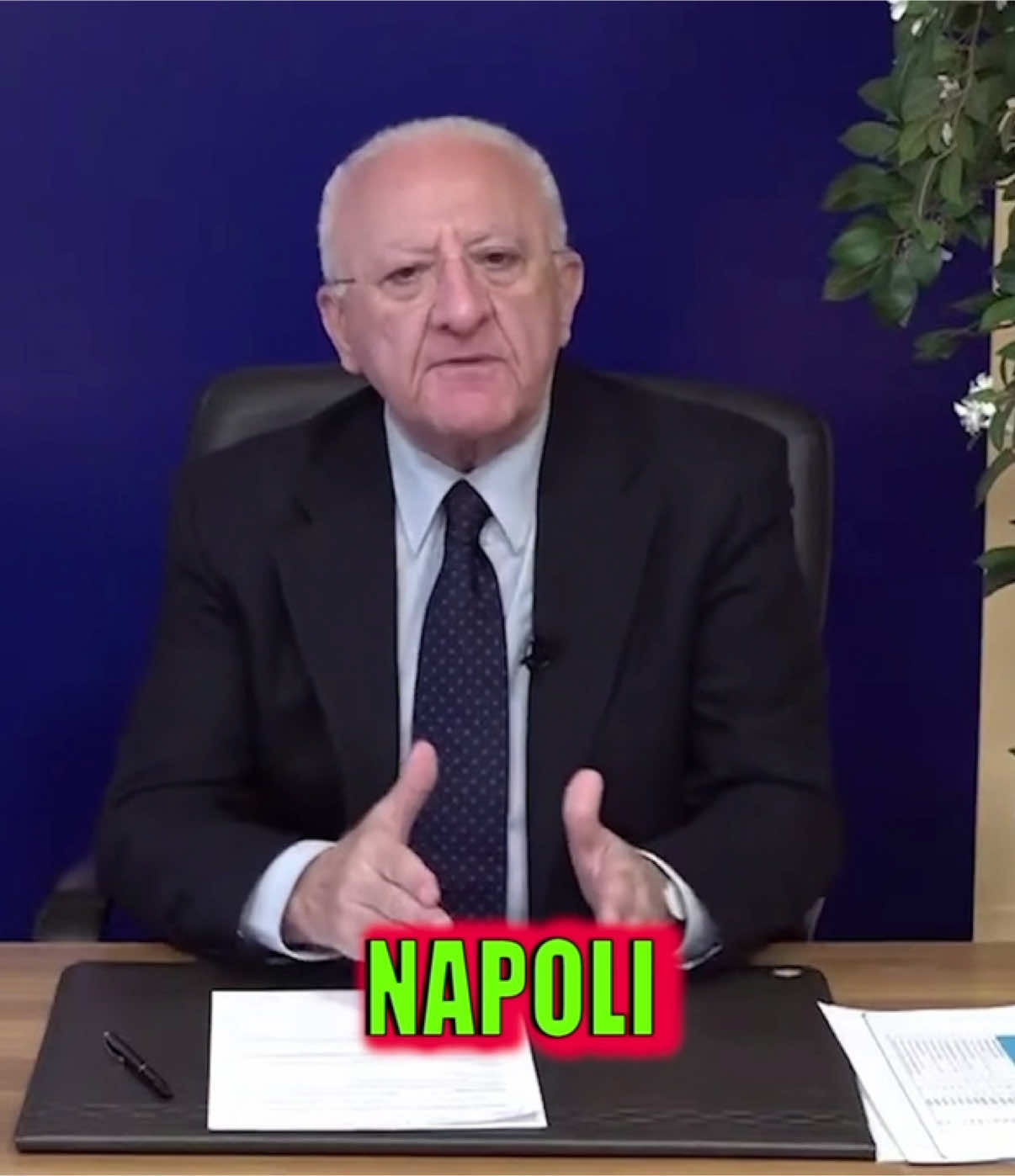 Il Napoli vince lo scudetto e La Russa rosica. La nuova hit di @Highlanderdj Dj sulle note di “Napoli” di Nino D’Angelo  #Striscialanotizia #Canale5 #neiperte #fyp #HighlanderDj 