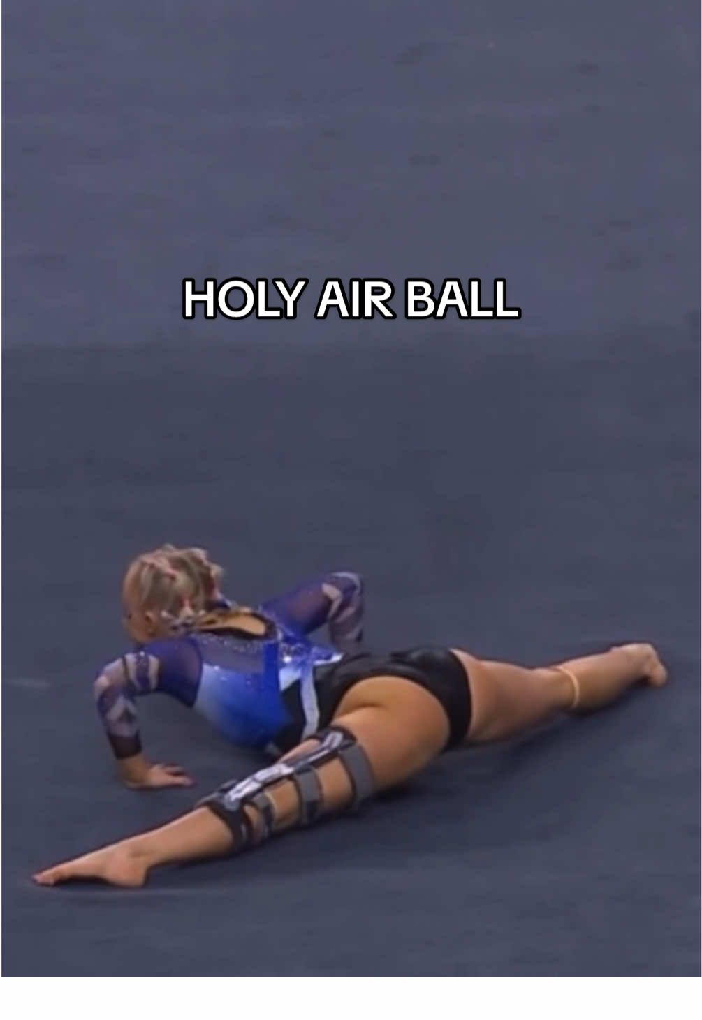 This Barbie can do her splits💅🏼🤸‍♀️ #fyp #trend #holyairball #gymnastics #gymnast #splits 