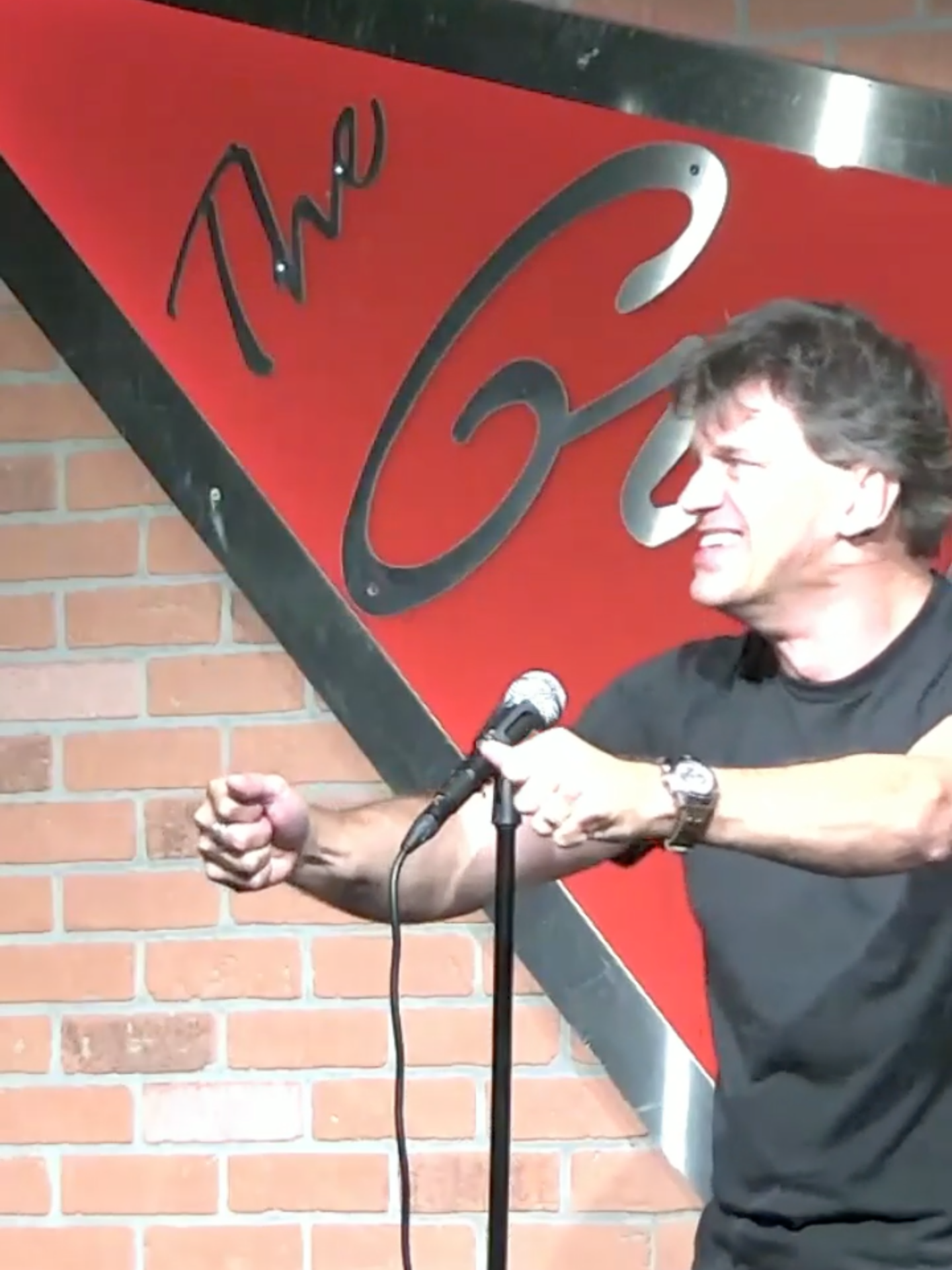 I freaked out a hitchhiker! #comedian #dalejones #dalejonescomedy #comedy