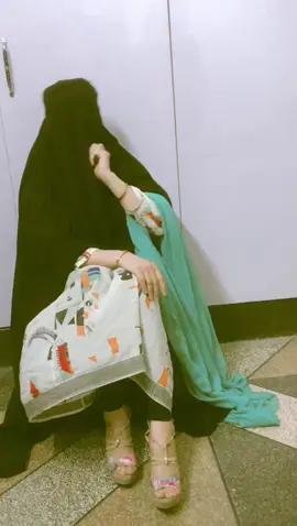 #foryoupage❤️❤️ #tiktoklives #burkha 