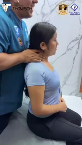 Dolor de espalda desaparecido 🙌🏻🟢🔋 tu también agenda tu cita con anticipación 🤗🤗#crecerentiktok #QUIROPRAXIAVELARDE #asmrquiropraxia #video_viral 
