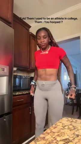 #holyairball#trackandfield 