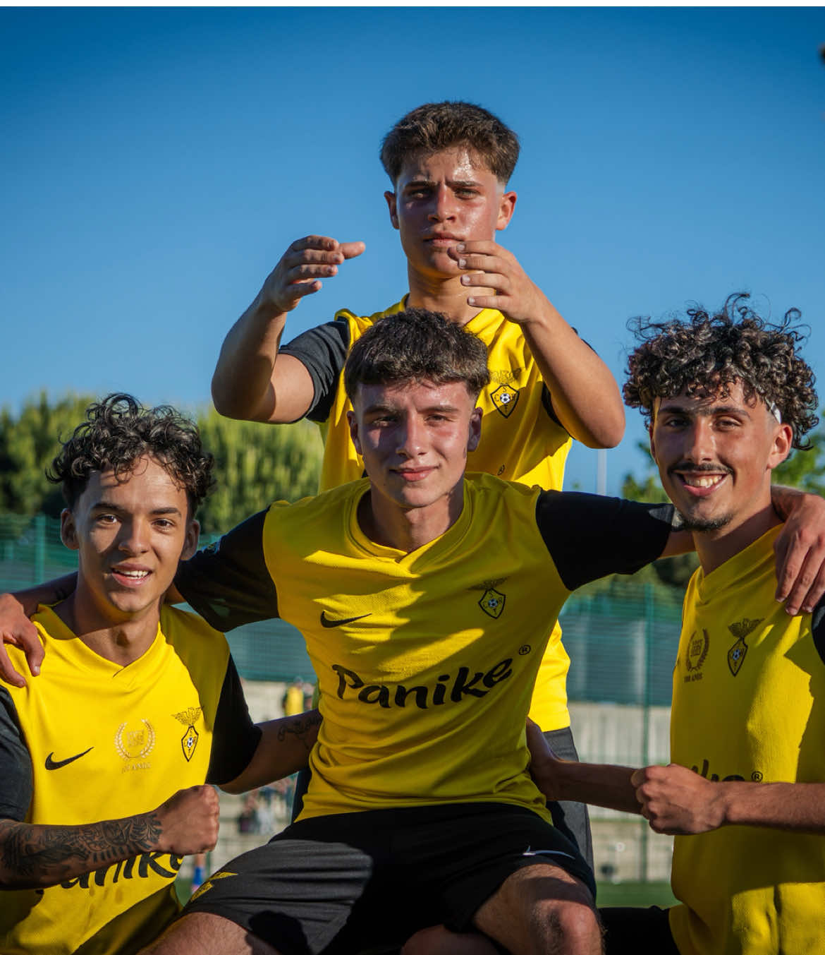 POV: Disseste que ias só para festejar a subida de divisão… e acabaste no meio do campo a fazer de estrela do jogo 🥴 #fyp #fy #foryoupage #fotografia #football #futebol #fotografiadesportiva #photography #photographer #riotinto #sportclubederiotinto 