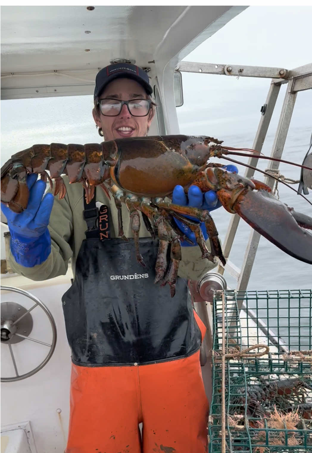 Catching a GIANT while Maine Lobster Fishing!! #maine #lobster #fishing #seafood #ocean #lobstertok #fyp #viral #lobsterfishing #tiktok #atlanticocean #foryou #work #dirtyjobs #nature #fish #hauling #worklife #education #EduTok #old 