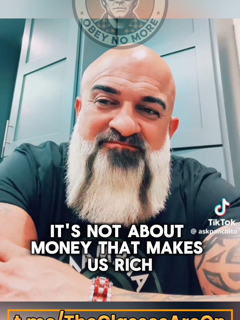 It’s not money that truly makes us rich - it's the simplicity in how we live, the love we give and receive, and the compassion we show to others. It’s the friendships that stand the test of time, the values that guide our choices, and the moments shared with family. These are the things that fill our lives with meaning, purpose, and real wealth - far beyond anything money can buy. - video by Panchito Askari ▫️▫️▫️▫️▫️▫️▫️▫️▫️▫️ Нису новац и богатство оно што нас чини истински богатима - то је једноставност живота, љубав коју дајемо и примамо, и саосећање које показујемо другима. То су пријатељства која одолевају времену, вредности које нас воде, и тренуци проведени с породицом. Управо те ствари испуњавају наш живот смислом, сврхом и правим богатством - далеко већим од онога што новац може да купи. - аутор: Панчито Аскари 🧶 Follow us: https://t.me/theglassesareon #theglassesareon #simplicity #truewealth #familyvalues #loveovermoney #purposefulliving #meaningfullife #compassion #friendshipmatters #valuebasedliving #innerriches #lifewisdom #gratitudealways #realwealth #heartcenteredliving