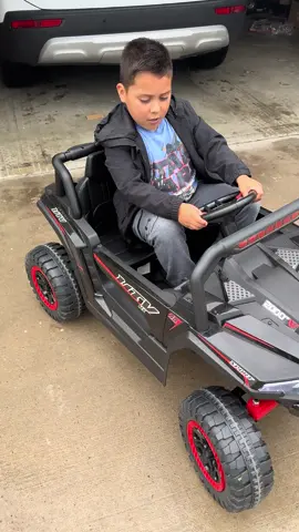 Love it #tiktokshopmemorialday #tiktokshopcreatorpicks #cars #kidsoftiktok #dadsoftiktok #toycar 