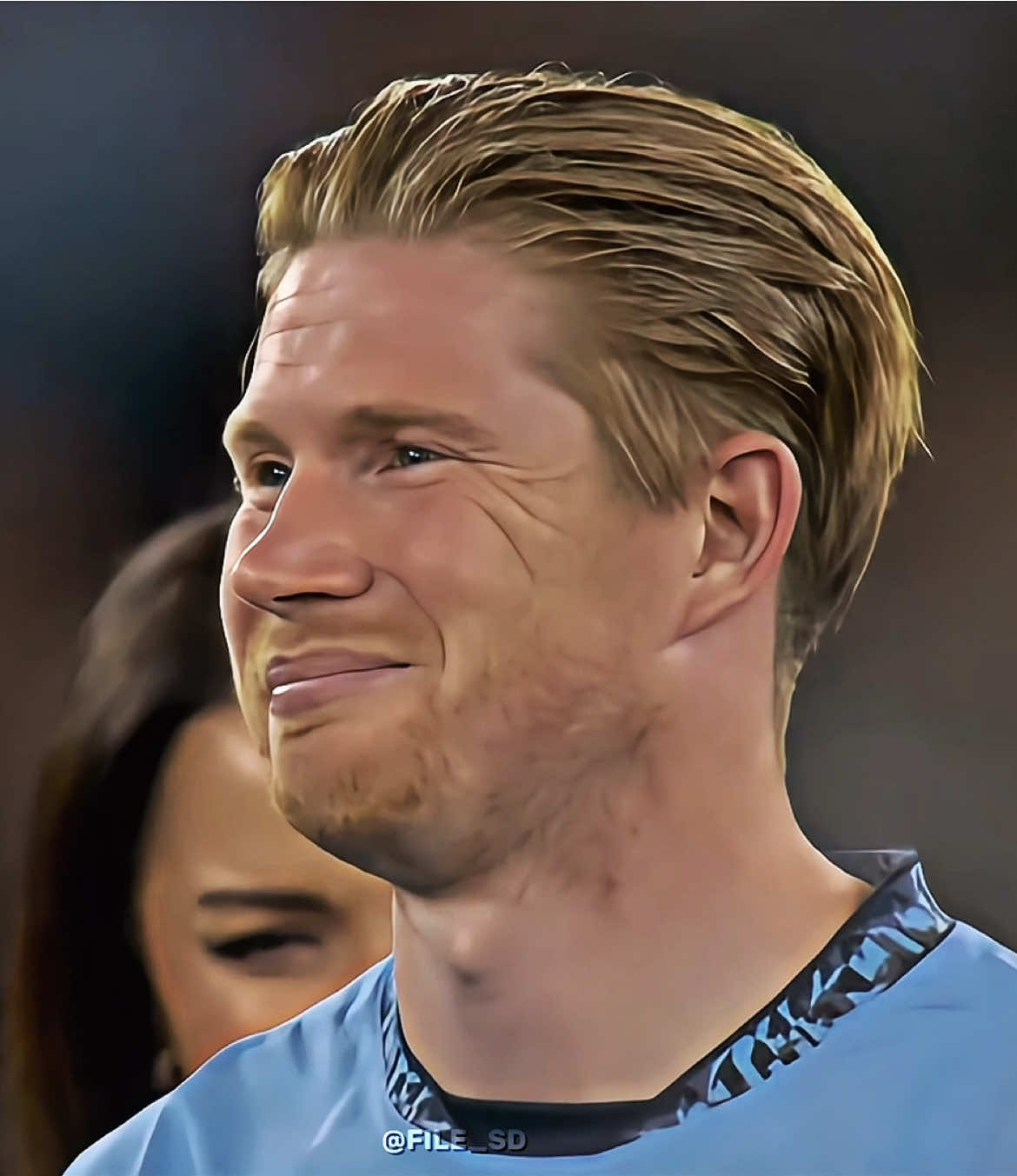 De Bruyne foi a alma criativa do Manchester City. Durante anos, comandou o time com passes geniais, gols decisivos e uma visão de jogo incomparável. Um líder silencioso que ajudou a construir uma era vitoriosa e inesquecível no clube.  #debruyne #manchestercity #football #footballtiktok 