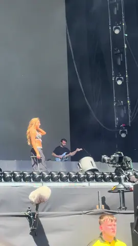 Siren sounds #foryou #fyp #viral #fyppp #foryoupage #liverpool #bbcbigweekend #tatemcrae #tate #soclosetowhat #foryouuu #festival #sirensounds 