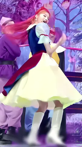 Sana fancam | só eu q sou apegada nas fancams de 2023 até o início de 2024? Eu achava elas tão lindinhas, principalmente as da mina || @˖ ִֶָ⊹𝓛𝓸𝓵𝓸𝓽𝓱𝔃𝓱𝓪𝓭𝓪🌽 || #fefacamsy #fancam #moot #sana #4k 