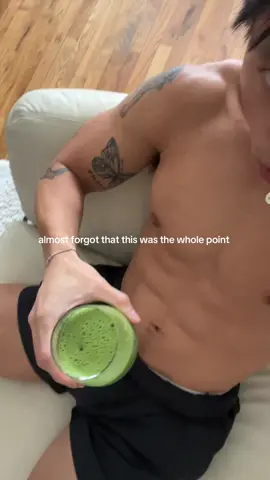 homemade iced matcha latte with homemade strawberry syrup #nyc #matcha #matchalatte #fyp #foryou #nycmatcha #viral 