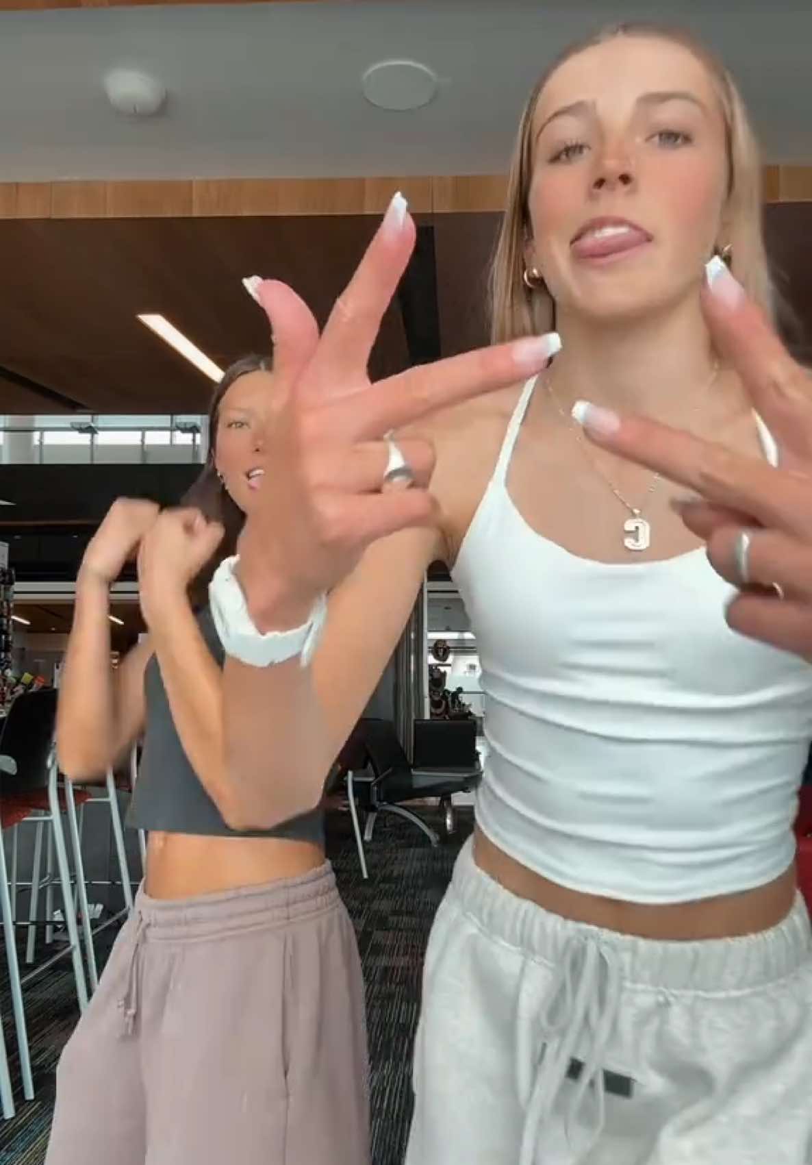 o wowo @paige heyn #fypツ #dabbing #getthehuzz 