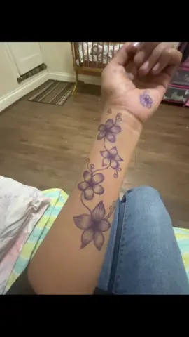 #pen #blue #flower #inkpoisonijg #arm #flowerpentattoo #pentattoo #tattoo #fyp #neverheardofit #ink #poisoning #fyp #viral 