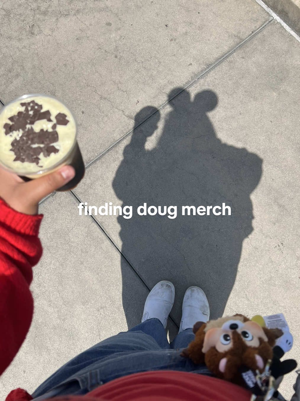 seeing how much doug merch i can find in honor of my golden 💛💐 #fyp #disney #dca #disneyland #disneyparks #doug #goldenretriever 