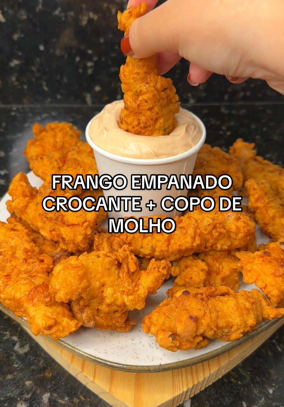 #frangodopopeyes #popeyes #frangoempanado #frangocrocante #frangocommolho #copodemolho #popeyeschicken #receita #receitas #receitafacil #receitarapida #receitaboa #receitaviral #frangofrito #baldedefrango 