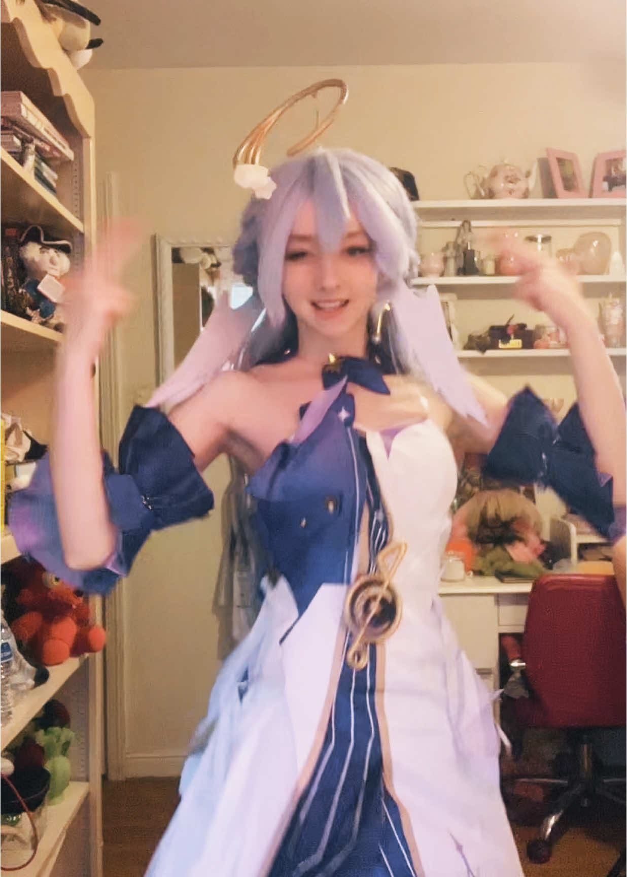 I’m sorry for my super long hiatus! I feel so bad! I love you guys so much and not even a single day passed where I wasn’t thinking of you! #robinhonkaistarrail #robinhonkai #anime #cosplay #HonkaiStarRail #GenshinImpact 