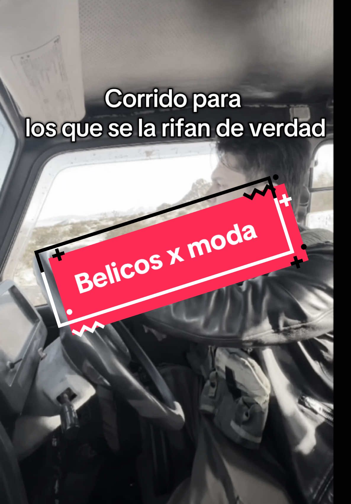 Esta no es una canción para romantizar la violencia, sino para contar la verdad de quienes andan en la lumbre, desde arriba hasta los que empiezan desde abajo con lo poco que tienen. huaraches, pistolas oxidadas y miedo que estorba más de lo que ayuda. Que dios cuide al pueblo 🙏🏼 