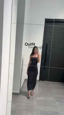 Love this dress >>#foryoupage #valeria #OOTD #outfitinspo 