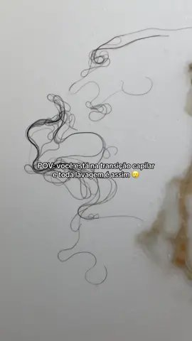 Juro, muito quebra e agr deu pra começar a cair também 😫#transicaocapilar #onduladas #cuidadoscomcabelo 
