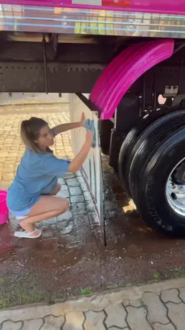 Aquele talento no mini pink show🚛💖 Badana nova do Paraguaçu 