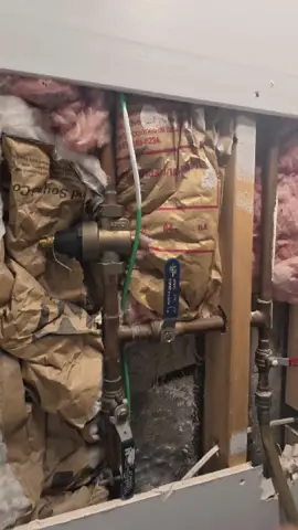 PRV gone bad 💥🔩 #plumber #plumbing #plumbinglife #bluecollar #hvac #electrician #construction #contractor #homeimprovement #DIY #fyp #reels #saltlakeplumbing 