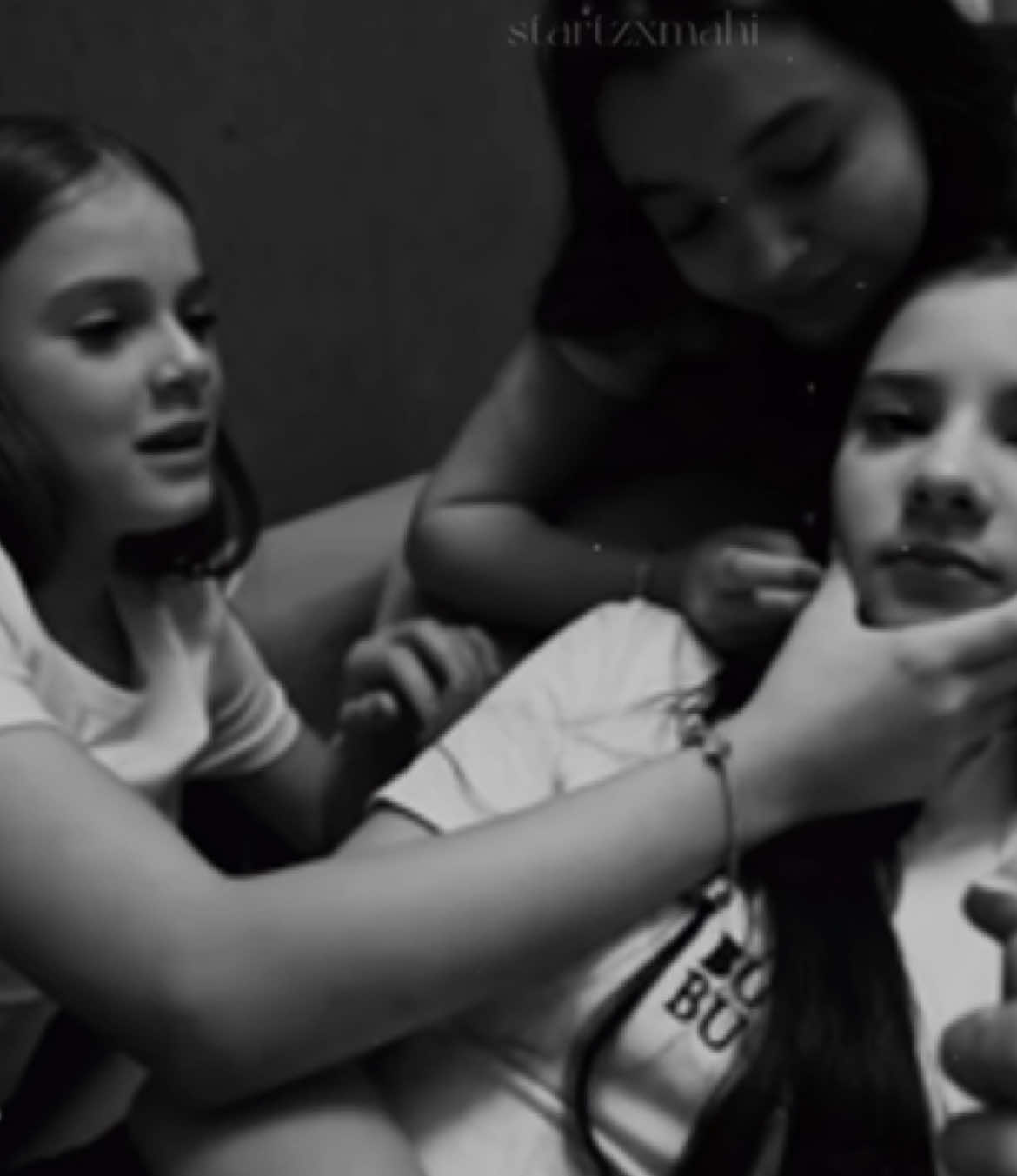 O CARINHO Q ELAS TEM PELA LULU 😭 @lunaserman @isa💋 @laura gonçalves #fyyyyyyyyyyyyyyyy #fyp #foryoupage #capcut 