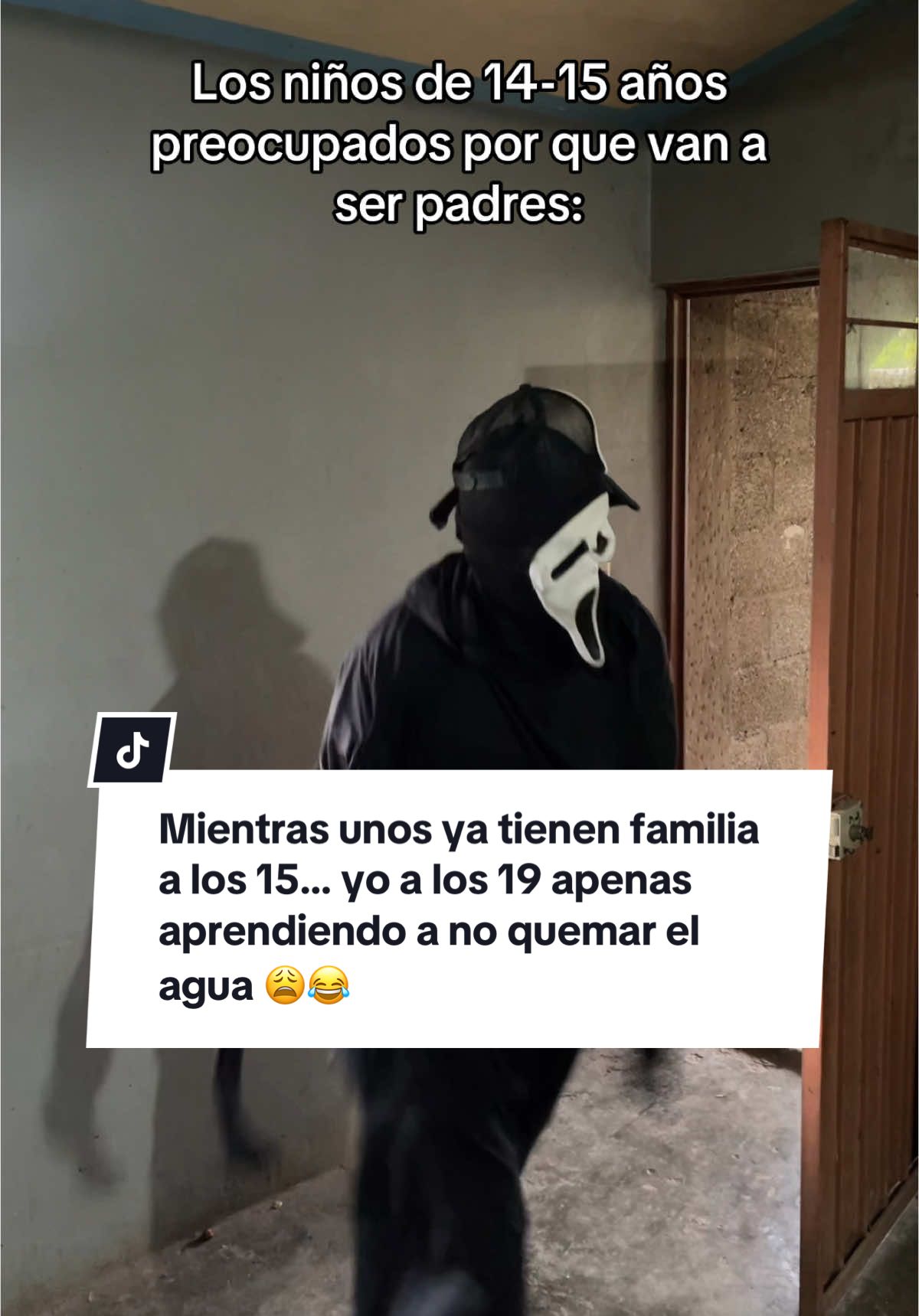 Ellos criando hijos… y yo peleándome con la estufa 🔥🍳😂 #h#humorlatinoc#comediap#paratif#fypt#tiktoklatinog#graciosov#videosgraciososl#latinoscreativost#trendv#viraln#niñosdehoye#estufachallenger#reallifec#cosasdelavidasoyese