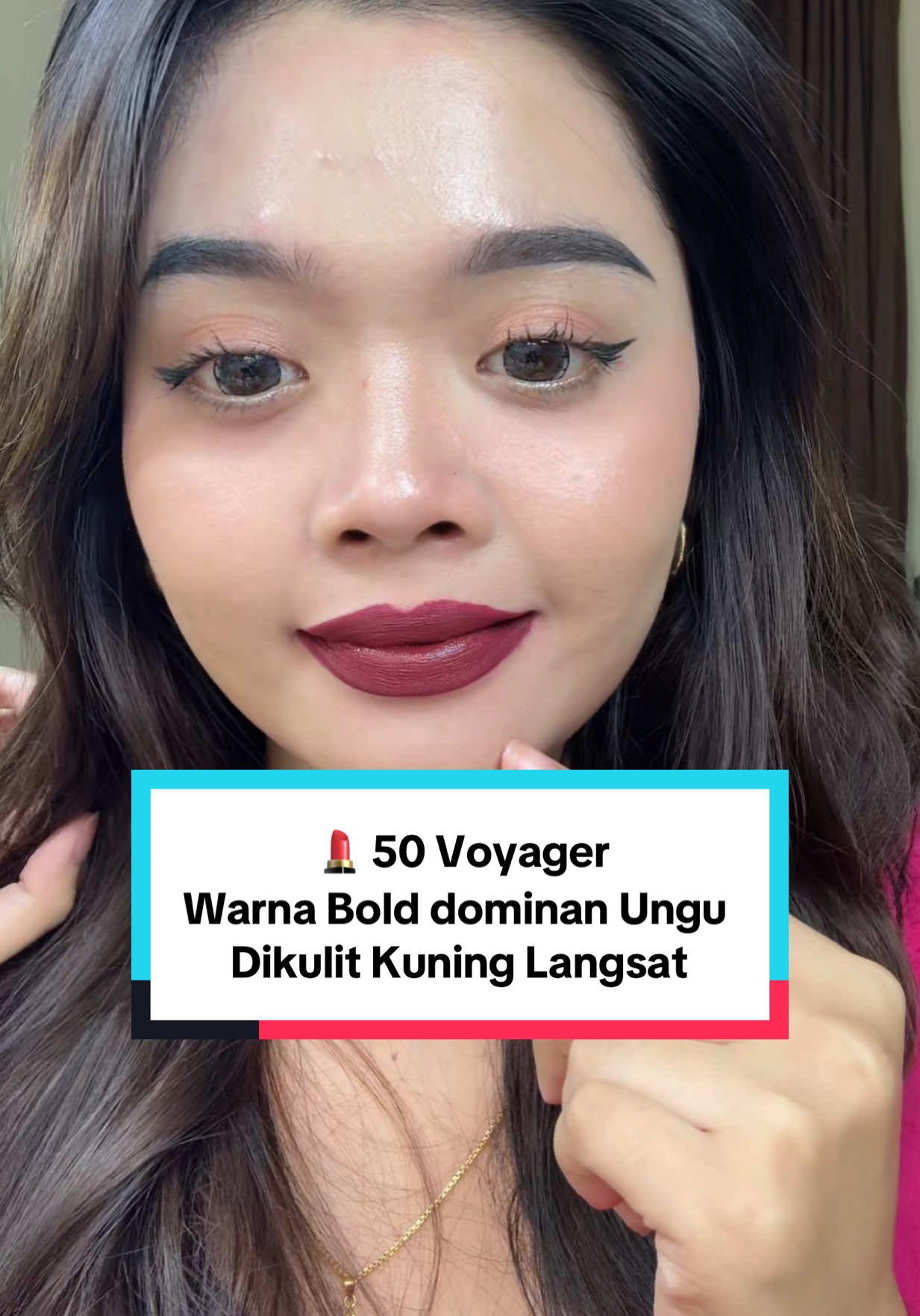 Lipstik bold / Ungu sedikit hin merah cobain shade 50 Voyager ini bestii !! @maybelline_indonesia  . . . #50voyager #maybellinesuperstay #wearemaybelline #lipstikviral #guncang66spesialgajian 