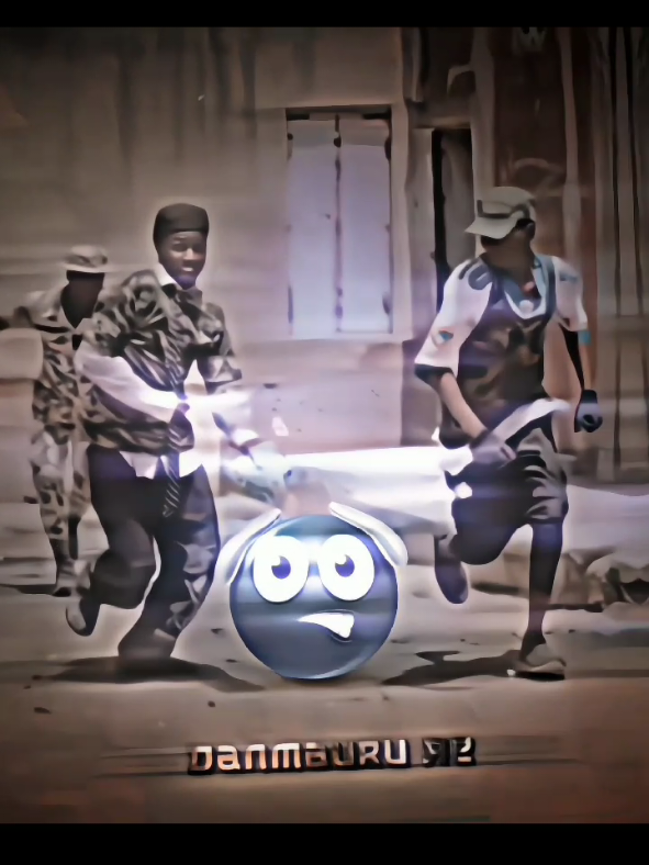 Wearing a solider uniform! Problem 😂 . . . . . . . . . . #edits #tiktoknigeria🇳🇬 #tiktokindia #pubg #freefire #codm #goviral #fyp #edit #trendingvideo #fyp #friends #streak 