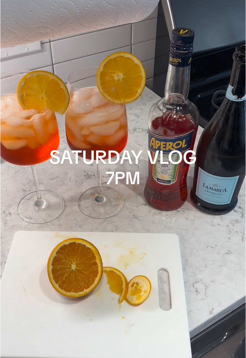 Doing what we do best (eating and drinking)🍹🍕 #dayinmylife #Vlog #chicagovlog #spendthedaywithme #outfitideas #summeroutfits 